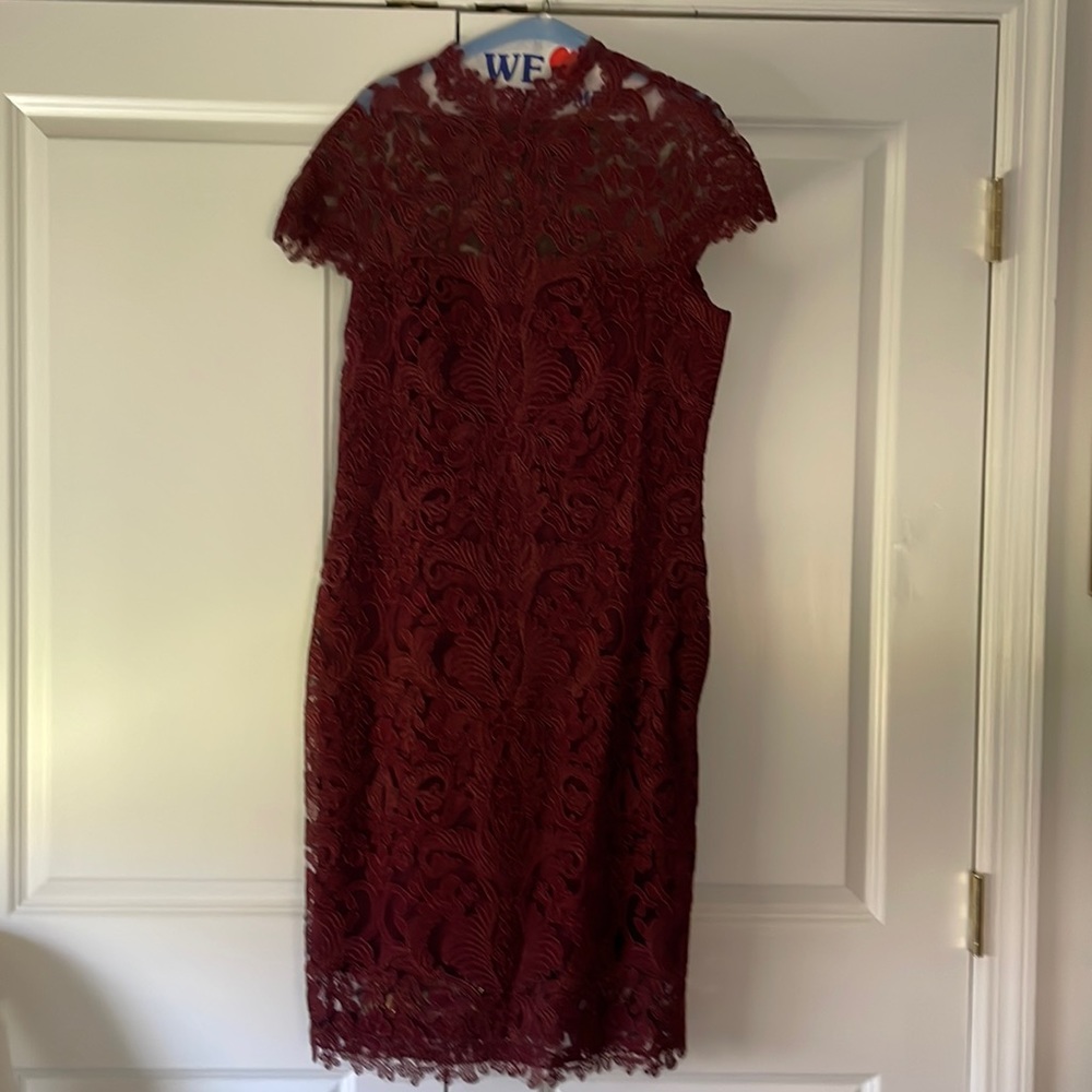 Floral lace cocktail dress